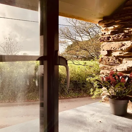 Bream Loft, Dog Friendly, Wood Burner, Walking Distance To Falmouth