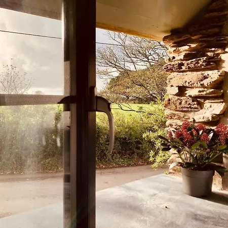 Bream Loft, Dog Friendly, Wood Burner, Walking Distance To * Falmouth