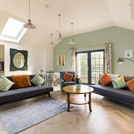 Bream Loft, Dog Friendly, Wood Burner, Walking Distance To Holiday home Falmouth